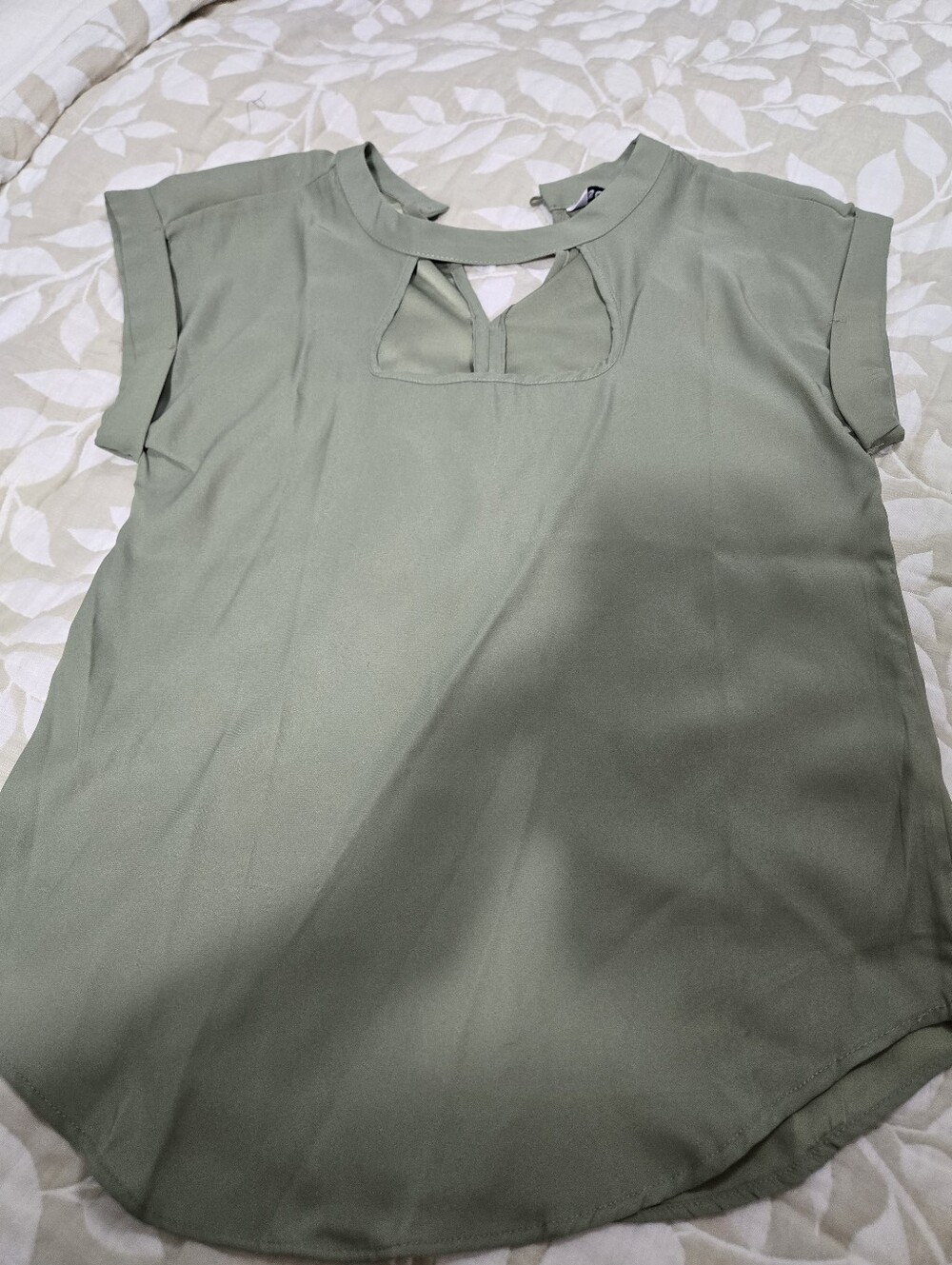 SO Sage Green Sleeveless Keyhole Blouse